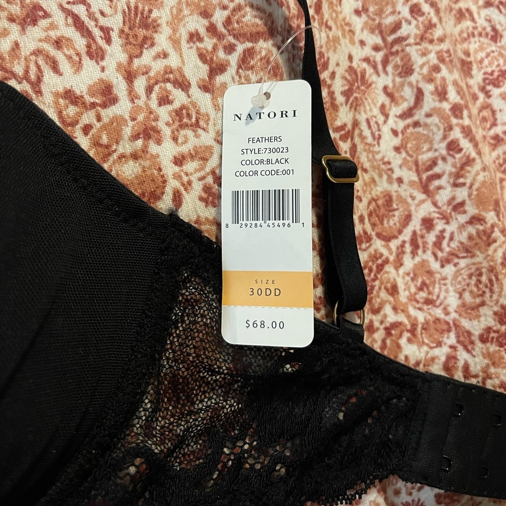 NWT Natori Feathers 30DD